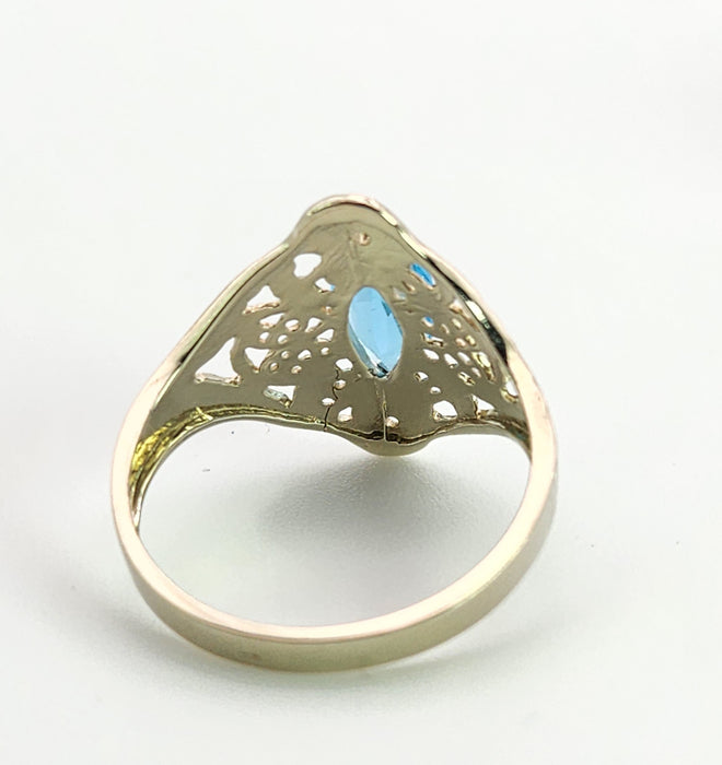 1556: Vintage: 14ct White Gold Marquise Cut Blue Topaz Openwork Dress Ring