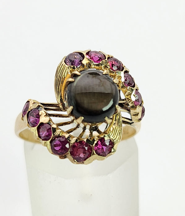 Vintage: 18ct Yellow Gold Blue Sapphire & Red Topaz Swirl Cluster Ring