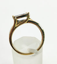 Load image into Gallery viewer, 1604: Vintage: 9ct Gold Blue &amp; White Diamonds Ring
