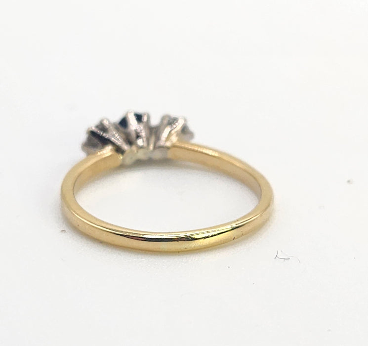 Vintage: 18ct Gold Blue Sapphire & Diamond Three-Stone Ring