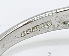 Cargar imagen en el visor de la galería, 1583: Vintage: 9ct White Gold Red &amp; Demantoid Garnets Cocktail Ring- superb combination
