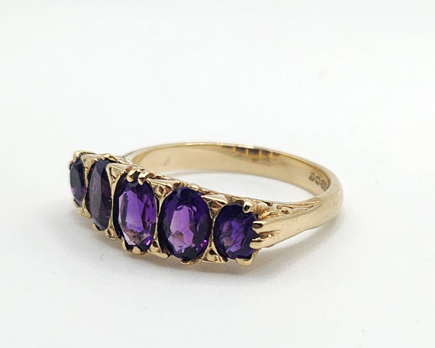 Vintage: 9ct Yellow Gold Five Amethyst Graduated Dress Ring — From 1979
