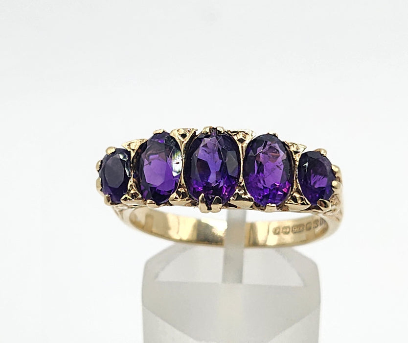 Vintage: 9ct Yellow Gold Five Amethyst Graduated Dress Ring — From 1979