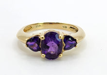 Load image into Gallery viewer, 1205: Vintage: 18ct Gold Purple Amethysts Trilogy Ring- Lush
