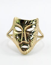 Load image into Gallery viewer, 1336: Vintage: 9ct Gold &quot;Theatrical Mask&quot; Ring- a fun conversation piece.
