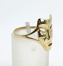 Load image into Gallery viewer, 1336: Vintage: 9ct Gold &quot;Theatrical Mask&quot; Ring- a fun conversation piece.
