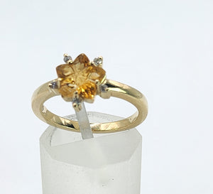 1576: Vintage: 14ct Gold Star-Set Yellow Citrines Diamond Dress Ring