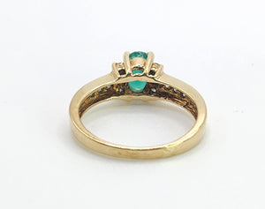 1609: Vintage: 14ct Gold Emerald Diamonds Ring- petite, sparkling and cute
