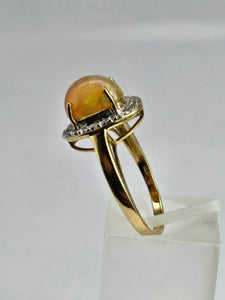 1743: Vintage: 9ct Gold Fire Opal White Sapphires Cluster Ring- fantastic colours