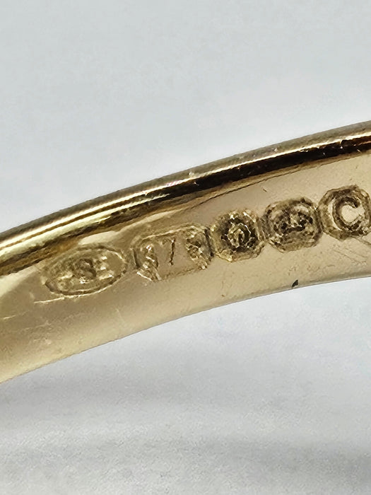 Vintage: 9ct Yellow Gold Blue Sapphire Cocktail Ring
