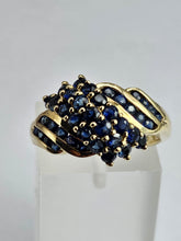 Cargar imagen en el visor de la galería, 1746: Vintage: 9ct Gold 39 Blue Sapphires Statement Cocktail Ring- total eye catcher
