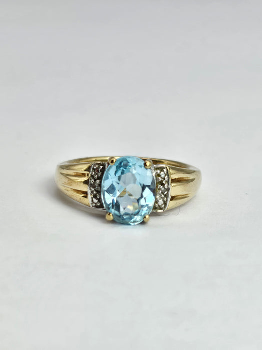 Vintage: 9ct Yellow Gold Swiss Blue Topaz & Diamond Cocktail Ring