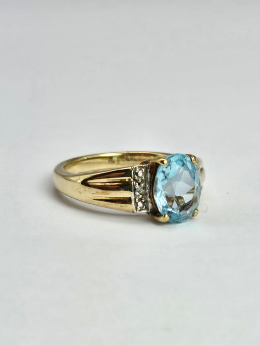 Vintage: 9ct Yellow Gold Swiss Blue Topaz & Diamond Cocktail Ring