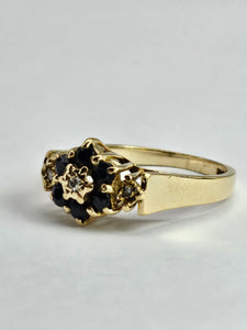 1377: Vintage: 9ct Gold Blue Sapphires Diamonds Flowerhead Ring- From 1975