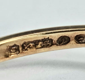 1505: Vintage: 9ct Gold Petite Turquoise Daisy Ring - Flower Power- From 1970