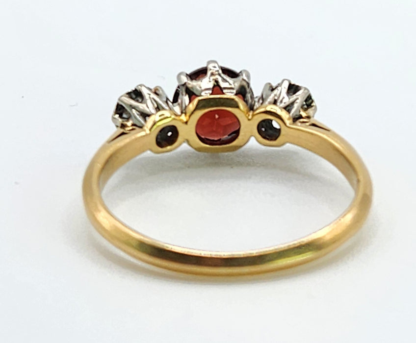 6360 Vintage: 18ct Gold Almandine Garnet Diamonds 3-Stone Straight Ring