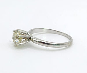 1702: Vintage: 14ct White Gold Brilliant Cut Diamond Solitaire; sparkling natural diamond