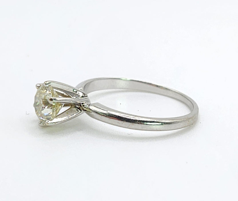 6516 Vintage: 14ct White Gold 0.95ct Diamond Solitaire Ring