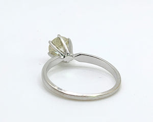 1702: Vintage: 14ct White Gold Brilliant Cut Diamond Solitaire; sparkling natural diamond