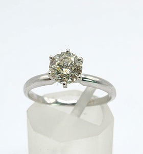 1702: Vintage: 14ct White Gold Brilliant Cut Diamond Solitaire; sparkling natural diamond
