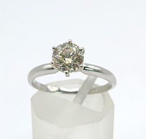 1702: Vintage: 14ct White Gold Brilliant Cut Diamond Solitaire; sparkling natural diamond