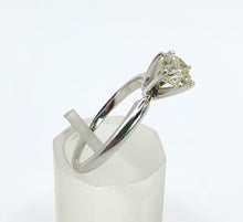 Cargar imagen en el visor de la galería, 1702: Vintage: 14ct White Gold Brilliant Cut Diamond Solitaire; sparkling natural diamond
