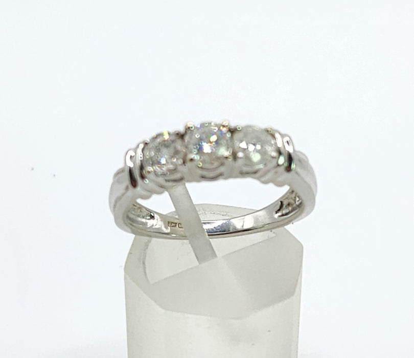 6518 Vintage: 14ct White Gold Diamond Three-Stone Stepped Ring — From Sheffield