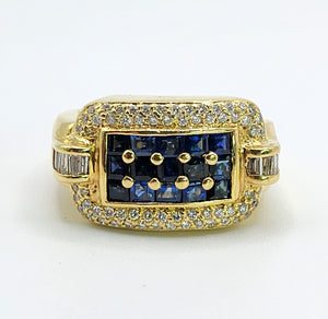 1708: Vintage: 18ct Gold Blue Sapphires Diamonds Statement Ring- incredible piece