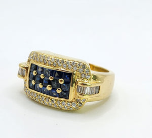 1708: Vintage: 18ct Gold Blue Sapphires Diamonds Statement Ring- incredible piece
