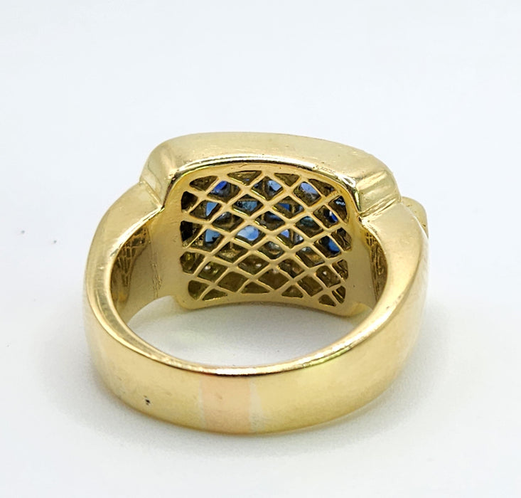 Vintage: 18ct Yellow Gold Blue Sapphire & Diamond Statement Ring