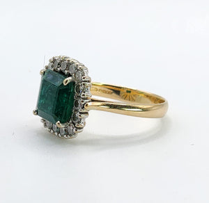 1722: Vintage: 18ct Gold Emerald & Diamonds Square Set Cocktail Ring- exceptional