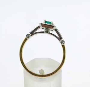1723: Vintage: 18ct Gold Emerald 32 Diamonds Dress Ring- elegant eye candy