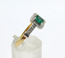 Load image into Gallery viewer, 1723: Vintage: 18ct Gold Emerald 32 Diamonds Dress Ring- elegant eye candy

