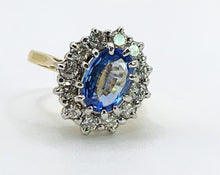 Cargar imagen en el visor de la galería, 9094 : Vintage: Exceptional 18ct Gold Ceylon Blue Sapphire Diamonds Diana Cluster Ring- From 1982
