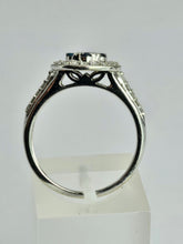 Cargar imagen en el visor de la galería, 1738: Vintage: 9ct White Gold Cornflower Blue Sapphires Diamonds Encrusted Dress Ring

