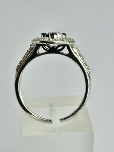 1738: Vintage: 9ct White Gold Cornflower Blue Sapphires Diamonds Encrusted Dress Ring