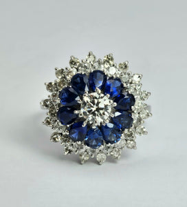 1801: Vintage: 18ct Gold Blue Sapphires Diamonds Target Ring- a fabulous creation