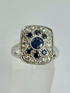 1804: Vintage: 18ct White Gold Blue Sapphires Diamonds Panel Ring- Stylish Art Deco