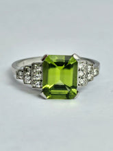 Cargar imagen en el visor de la galería, 1805: Vintage: Platinum Emerald Cut Peridot Diamonds Ring- crisp, sparkling, eye candy
