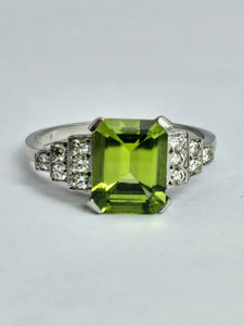 1805: Vintage: Platinum Emerald Cut Peridot Diamonds Ring- crisp, sparkling, eye candy