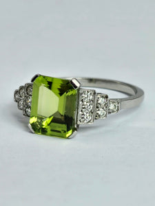 1805: Vintage: Platinum Emerald Cut Peridot Diamonds Ring- crisp, sparkling, eye candy