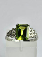 Cargar imagen en el visor de la galería, 1805: Vintage: Platinum Emerald Cut Peridot Diamonds Ring- crisp, sparkling, eye candy
