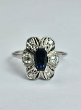 Cargar imagen en el visor de la galería, 1810: Vintage:: 18ct White Gold French Blue Sapphire Diamonds Ring
