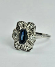 Cargar imagen en el visor de la galería, 1810: Vintage:: 18ct White Gold French Blue Sapphire Diamonds Ring
