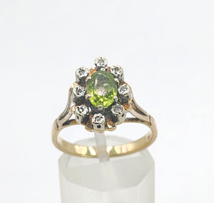 1374: Vintage: 9ct Gold Peridot Diamonds Flowerhead Ring- from 1976