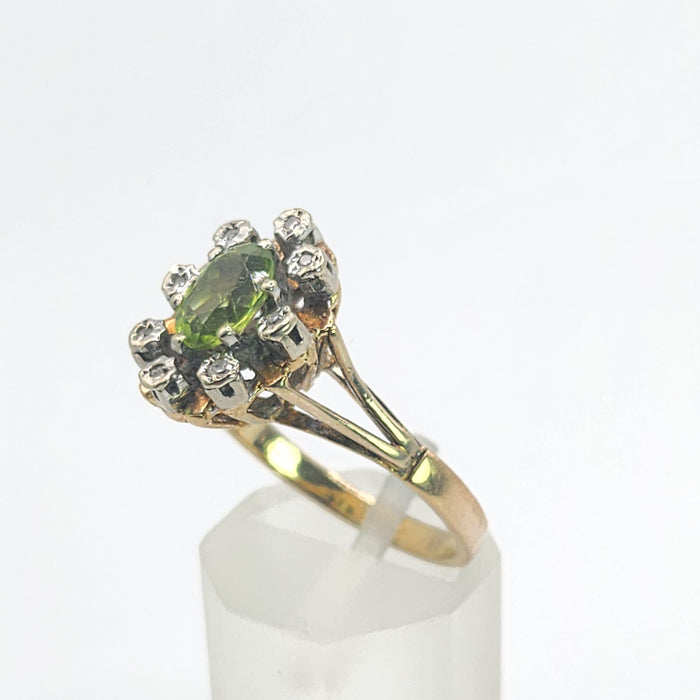 1374: Vintage: 9ct Gold Peridot Diamonds Flowerhead Ring- from 1976