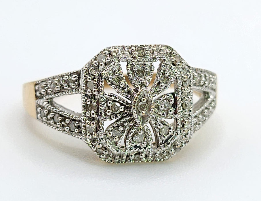 1540: Vintage: 9ct Gold 31 Diamonds Geometric Set Ring- Hallmarked in Edinburgh