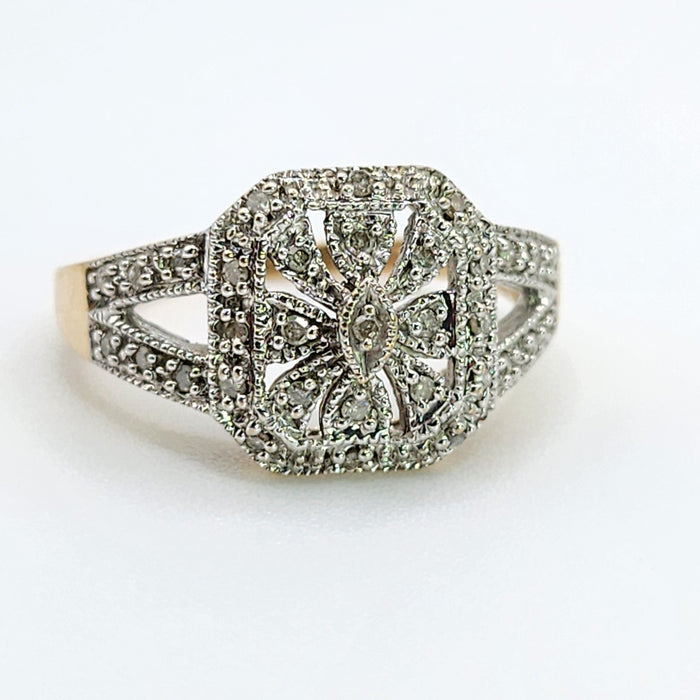 1540: Vintage: 9ct Gold 31 Diamonds Geometric Set Ring- Hallmarked in Edinburgh