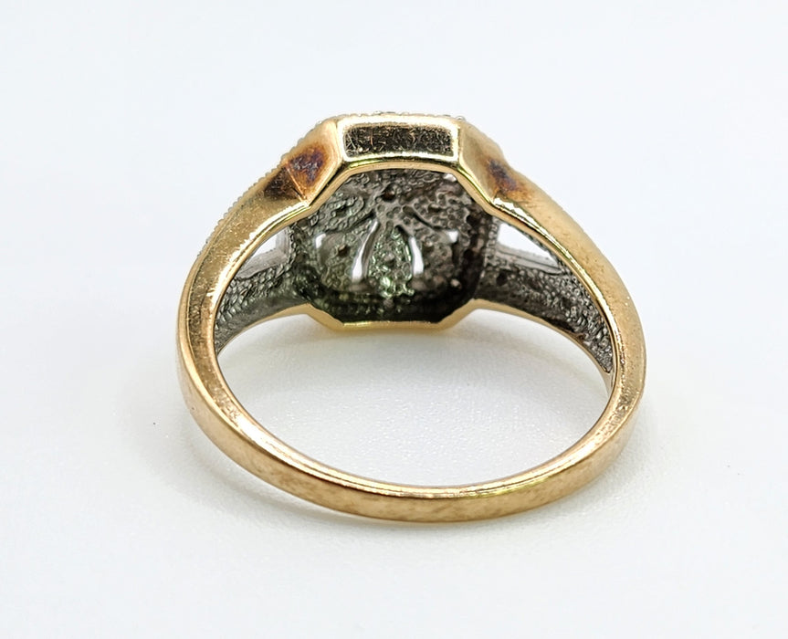 1540: Vintage: 9ct Gold 31 Diamonds Geometric Set Ring- Hallmarked in Edinburgh
