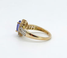 Cargar imagen en el visor de la galería, 1749: Vintage: 9ct Gold Violet Blue Tanzanite Diamonds Dress Ring- sparkling eye candy
